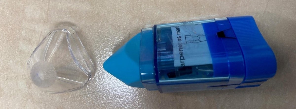 Bruynzeel goma y lápiz afilado con tazón de recolección azul