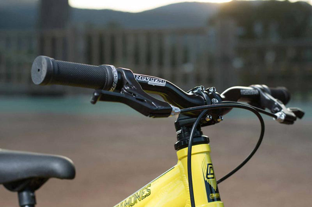 Manubrio Youngstar 560 con componenti inversi