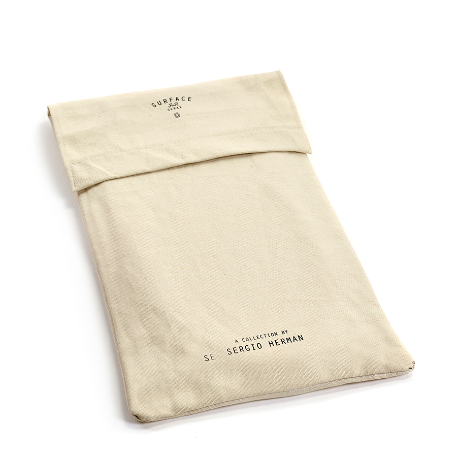 Tabla de cortar imp serax Surface de sergio herman 44,61x23,22x2,5cm