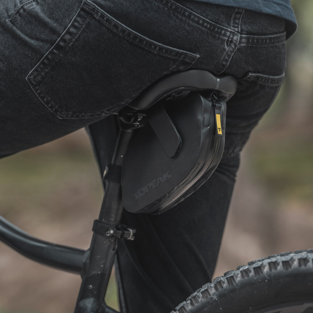 Bolsa de sillín Topeak resistente a la intemperie con correa dynawedge l