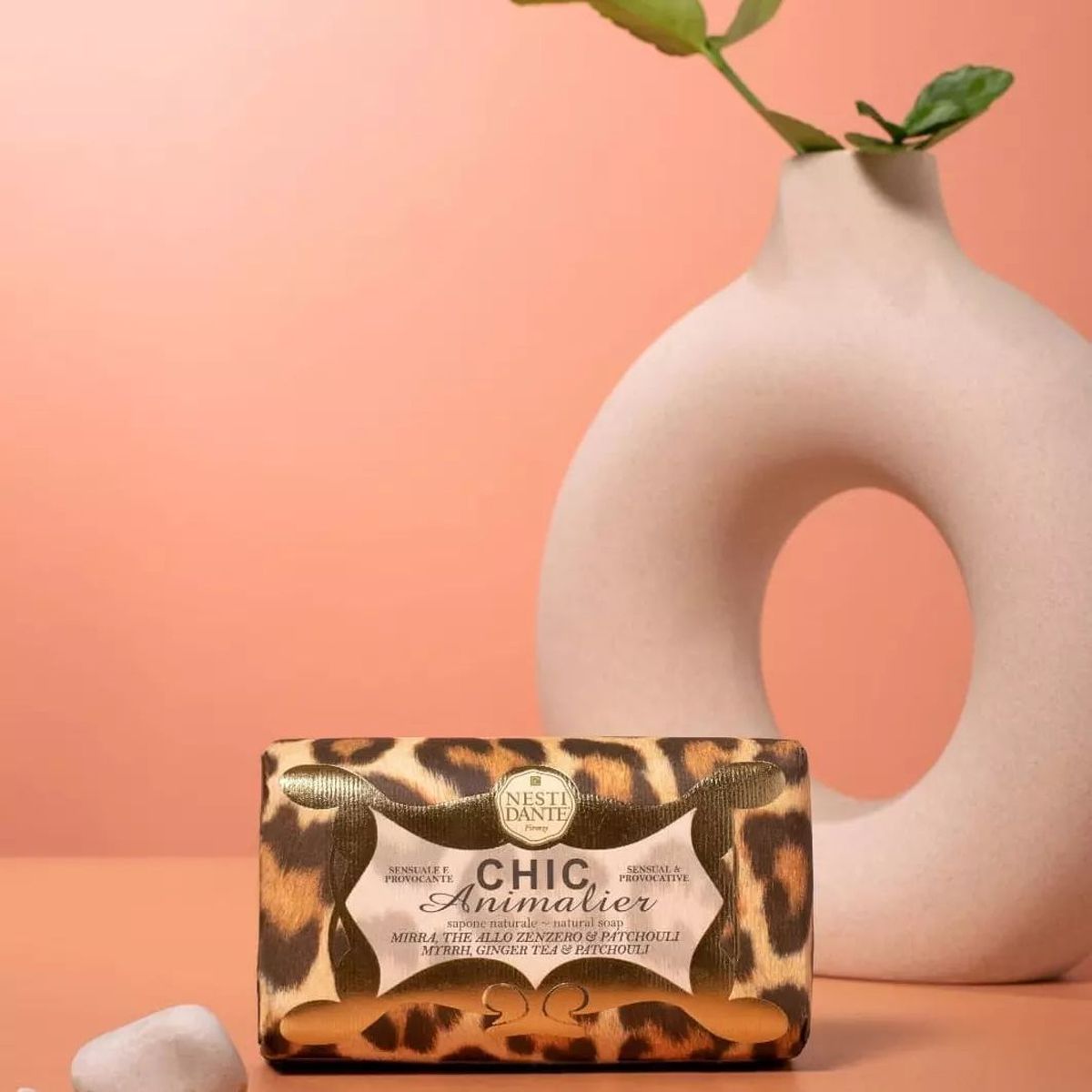 Nesti Dante Nesti Dante Chic Animalier Myrrh Ginger Té Patchuli Jabón 250gr.