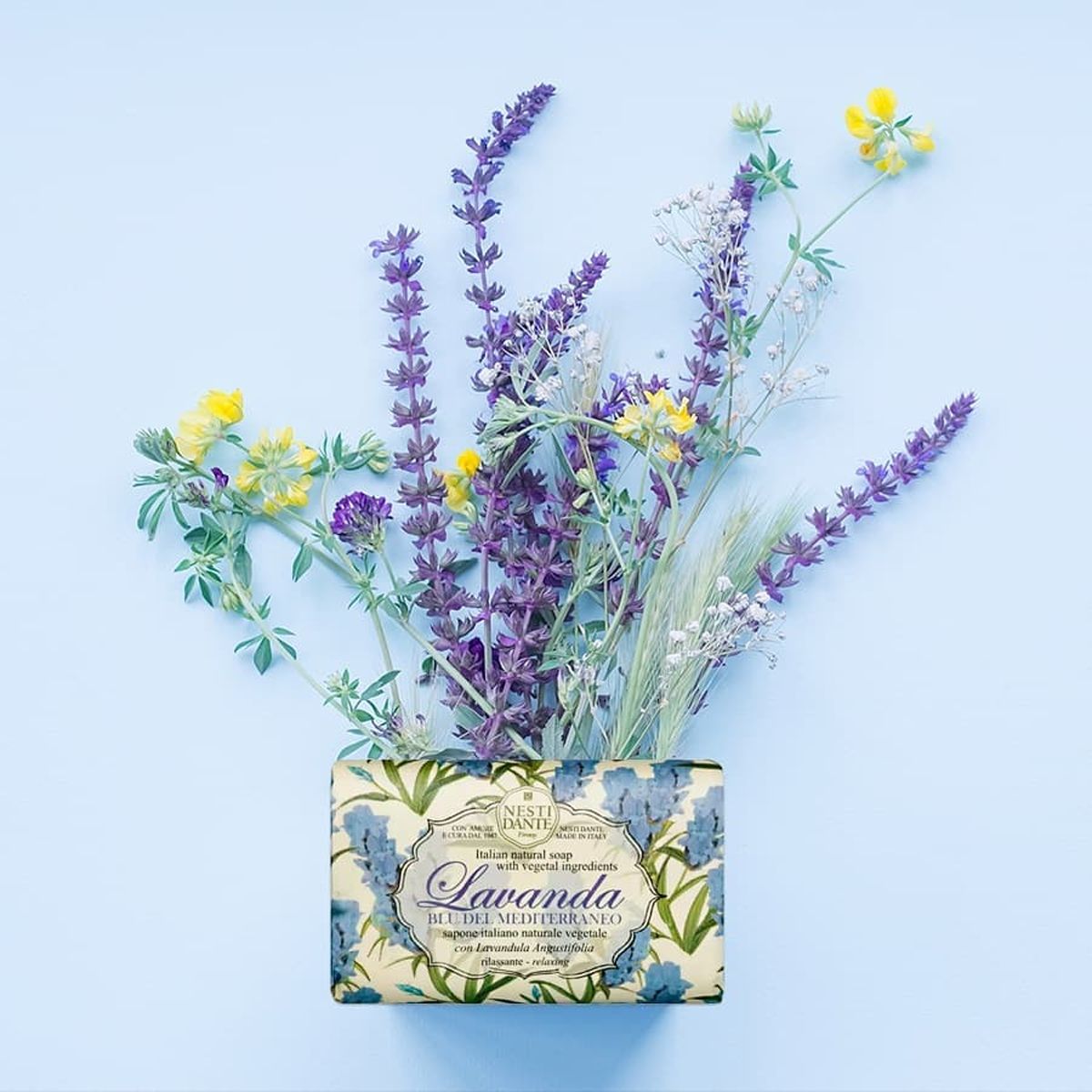 Nesti Dante Nesti Dante Lavanda Blu del Mediterraneo Sap 150GR.