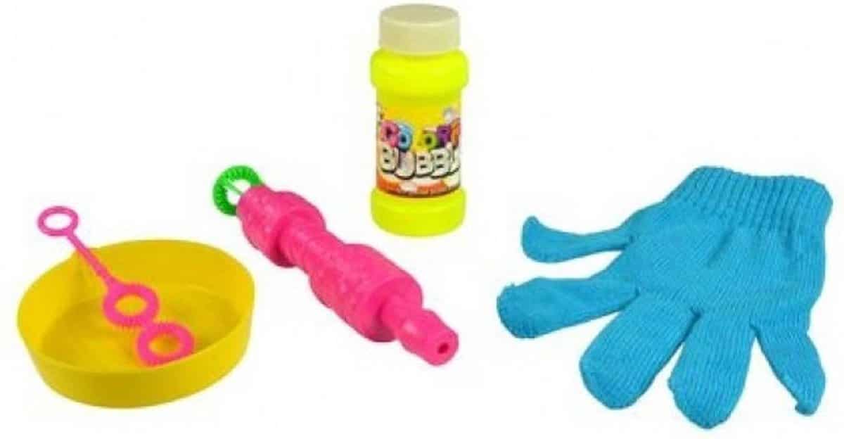 Bubble con i guanti per rimbalzare con le bolle