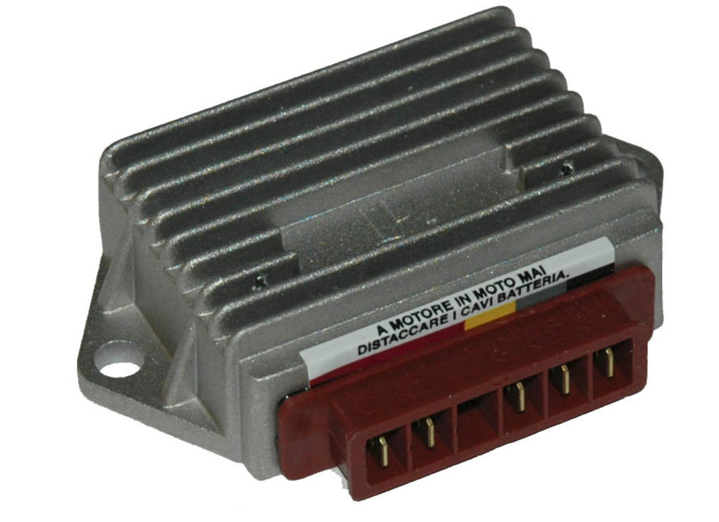 Varios reguladores de voltaje Piaggio 5 pines