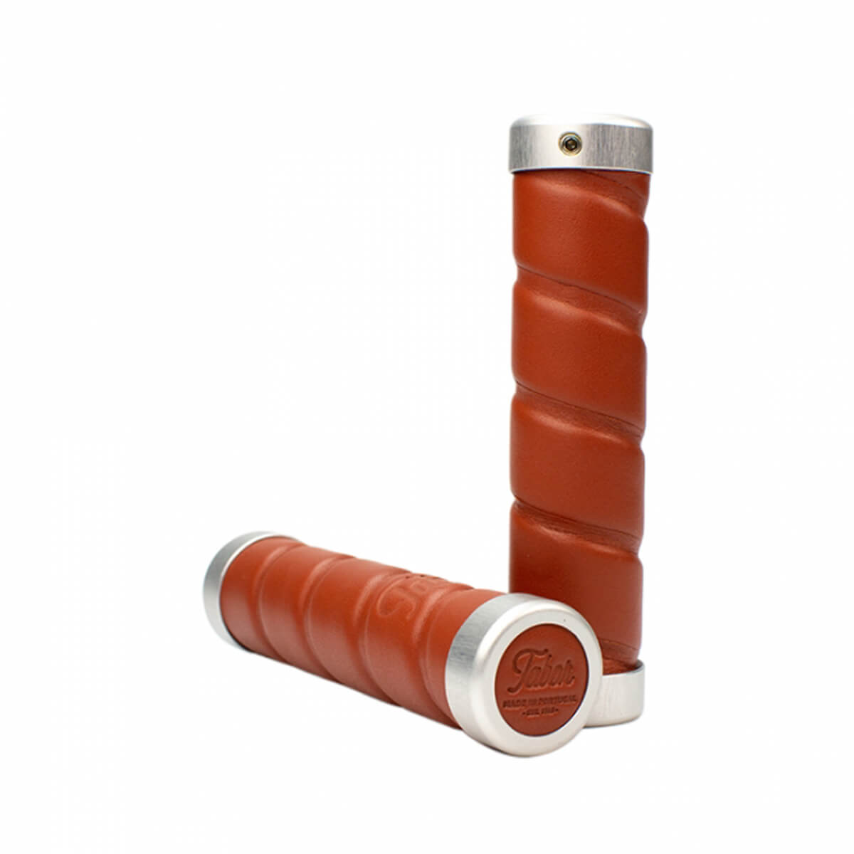 Manijas de Cognac Tabor - núcleo de tubo de aluminio, tapas finales anodizadas, manijas de cuero, corcho natural - amortiguación, retención de humedad.