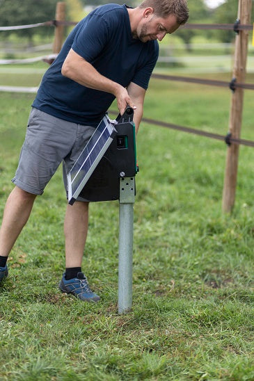 Ancoraggio a terra Ako per 8 pannelli solari da 25watt