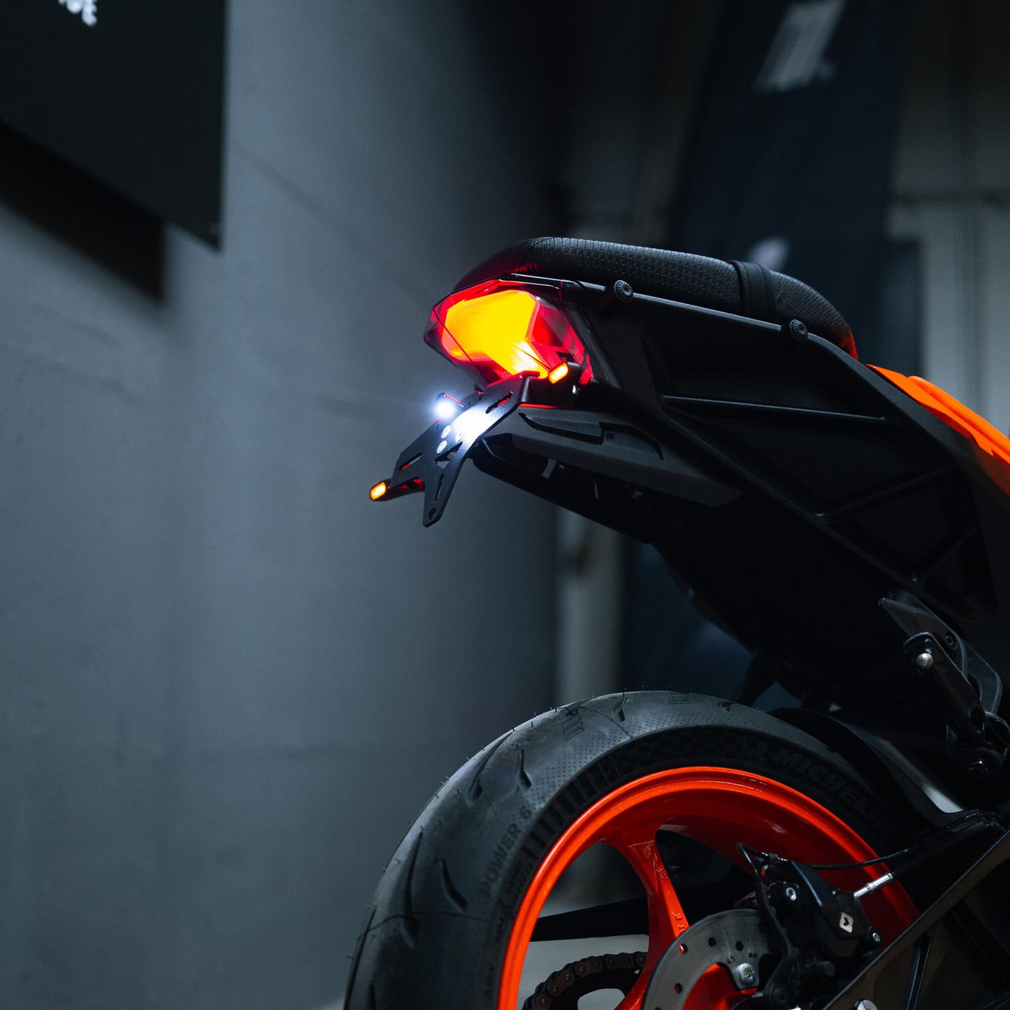 Carrier di targa di motoismo Mi KTM 125 390 Duke 24-