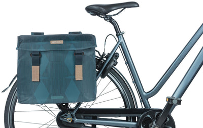 Basil Elegance dubbele fietstas, blauw, gerecycled PET, gevoerd, waterkerende sluiting, Universal Bridge, 40-49L