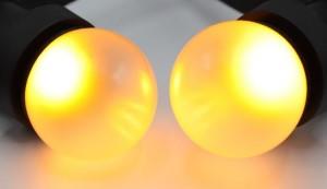 Lampada a sfera a LED E27 bianco extra caldo opaco 1W - LED0148