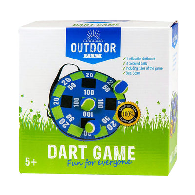 Gioco di dardi all'aperto all'aperto