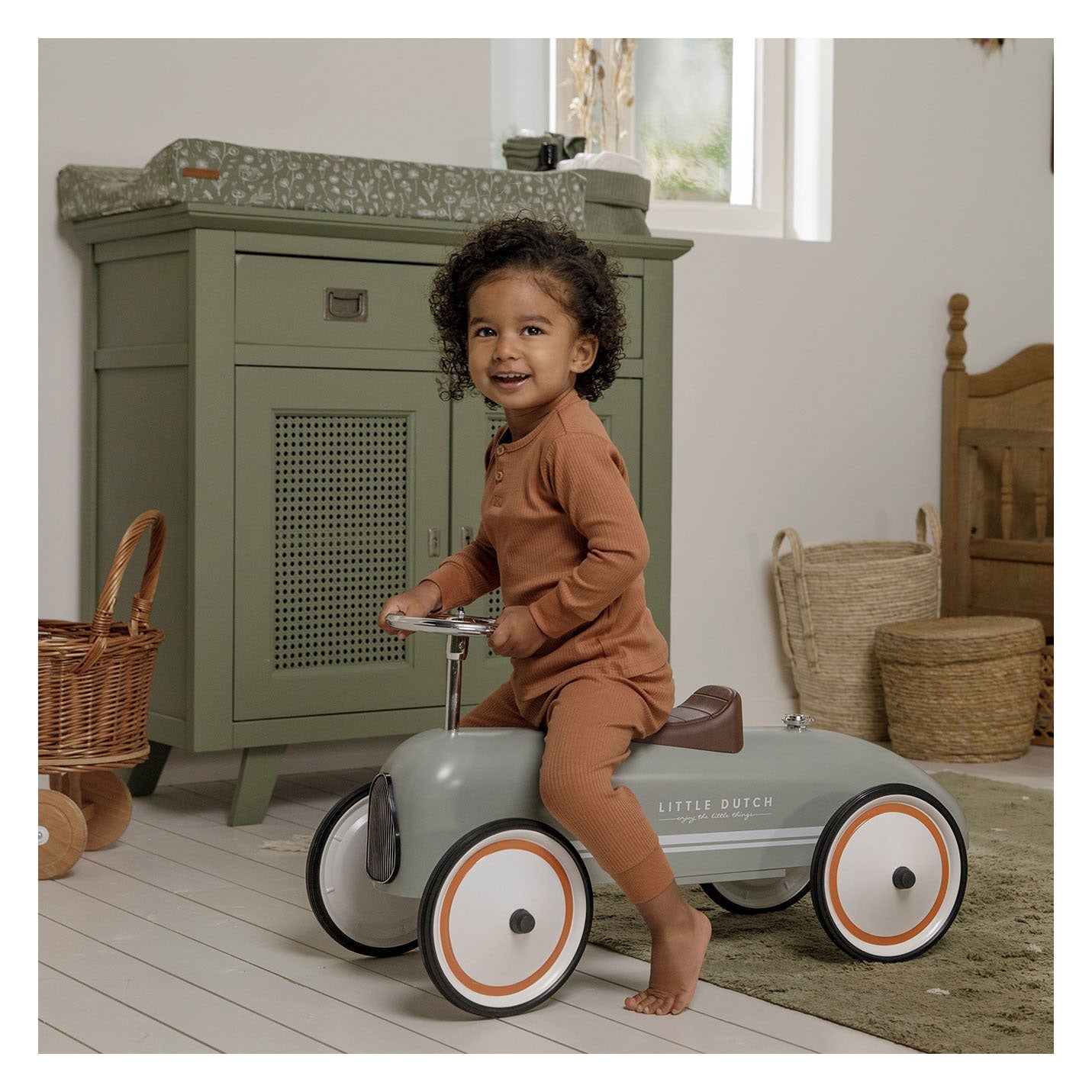 Little Dutch Retro Walking Auto 75x40x40 cm Verde