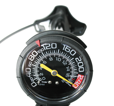 Superspark var Foot Pump Magnum Air Force - Negro