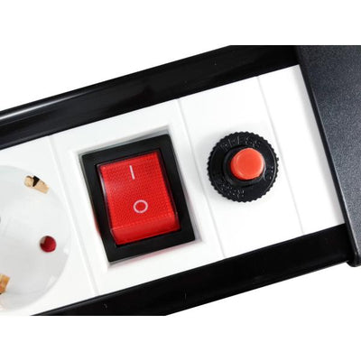 Equipaggiamento equipaggiamento 245553 Striscia da 4-outlet con 2x USB, outlet 4x interno, tipo F, 1,5 mm², 1,5 m