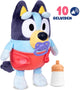 Bluey Pluche Interactive abrazan y cuidaba al bebé