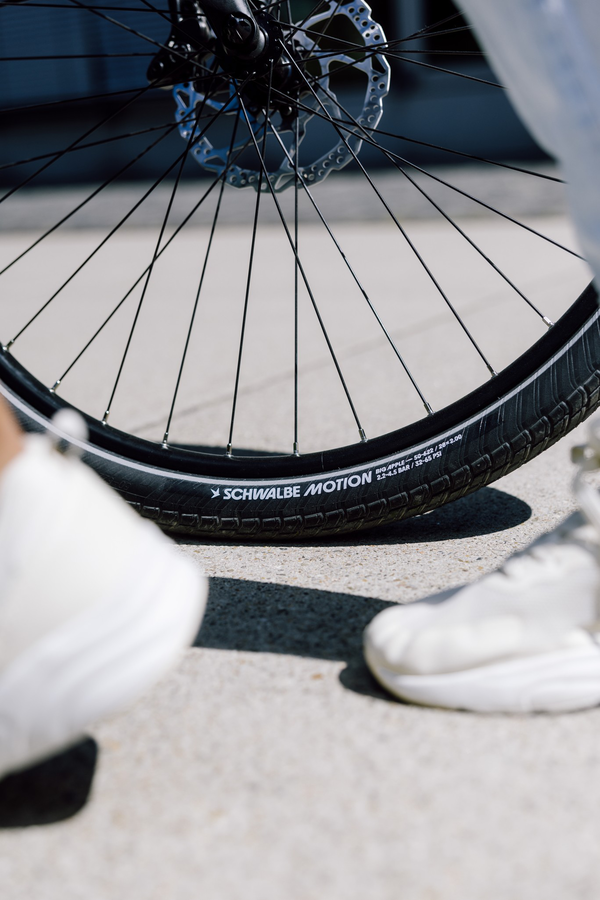 Schwalbe wire band motion big mela 50-406 +r nero