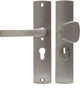 Axa veiligheidsbeslag (curve plus) inox geslepen: knop-kruk (model s blok) pc55 met kerntrekbeveiliging skg***