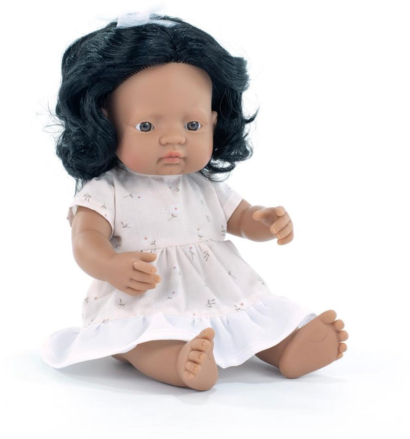 Muñeca Miniland - niña latinoamericana 38 cm - incl. pulsera de la amistad + pegatinas - 10 meses