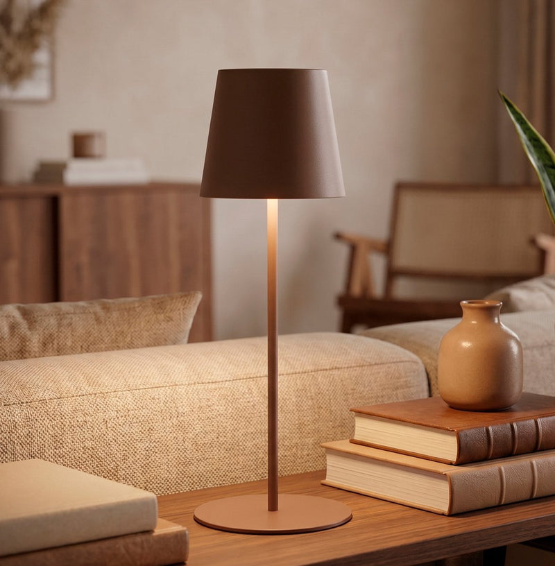 Briloner kiki - lampada da tavolo ricaricabile - dimmerabile - per interni ed esterni - regolabile in altezza - luce bianca calda - marrone