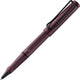 Bolígrafo roller Lamy safari escarlata | agarre ergonómico | espesor de escritura m | carcasa de robusto plástico ASA | Incluye recambio para bolígrafo roller m 63 azul.