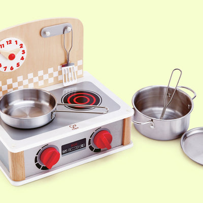 Set barbecue da cucina 2 in 1 Hape - cucina giocattolo con accessori in metallo, pulsanti a scatto e orologio, a partire da 3 anni