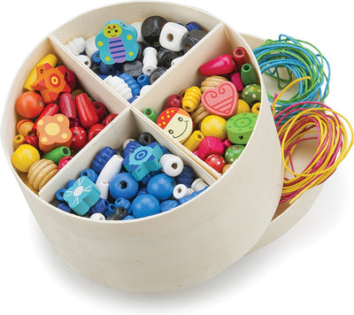 Woet ® houten rijgkralen in doos - 640 gekleurde kralen + 8 veters - kleine kralenset voor kinderen - educatief rijgspel speelgoed - vanaf 3 jaar