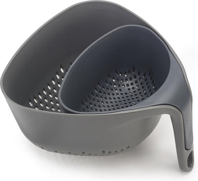 Juego de colador nido Joseph Joseph de 2 piezas - gris - apilable - con mango vertical - sin BPA