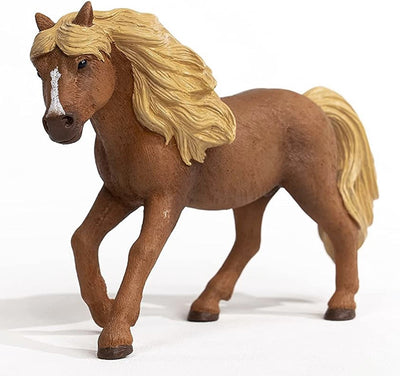 Schleich horse club Stallone pony islandese che gioca con la figura marrone.