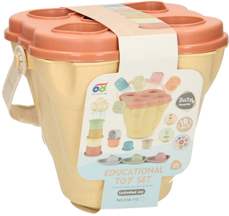 Set de baño para bebé en forma de caja.