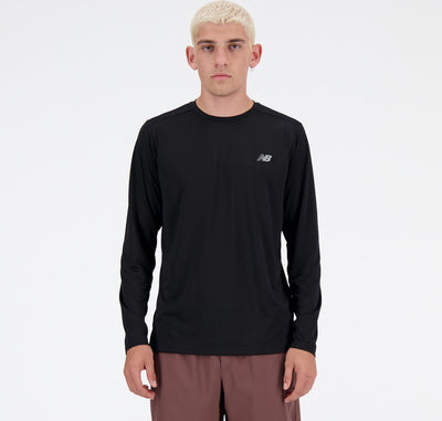 New balance sport essential long sleeve heren sporttrui - black