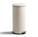 Silenzio. living hush living - pattumiera 30 l in metallo - con coperchio a chiusura ammortizzata - pattumiera a pedale - pattumiera interna rimovibile - grande capacità - cucina ufficio - beige