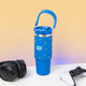 Paladone astro bot bicchiere termico da 900 ml con manico e cannuccia, base stretta per portabicchieri da auto, bicchieri con licenza ufficiale -