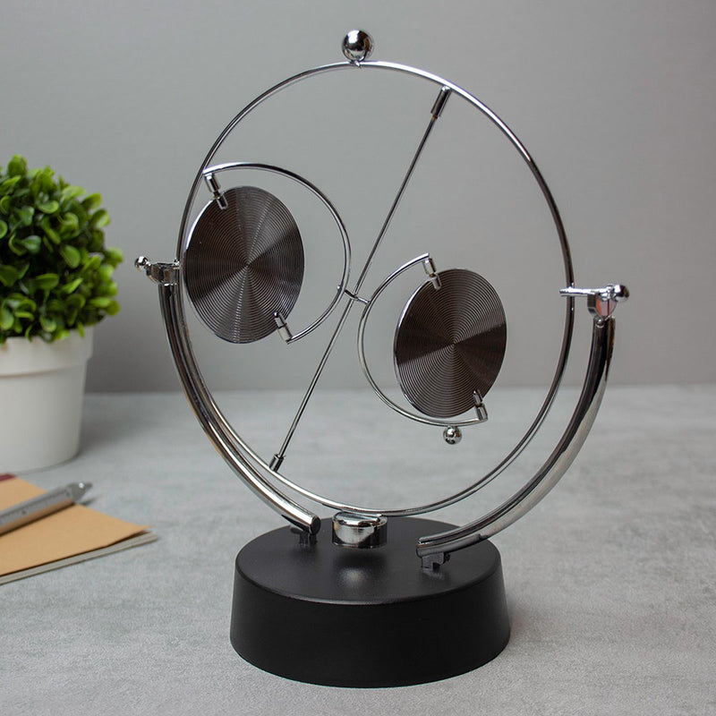 Gadget Red5 moto perpetuo - immagine o figura decorativa - moto perpetuo - effetto cromato - decorazione per ufficio - fisica