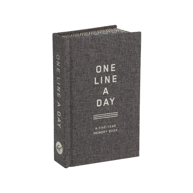Chronicle books charcoal canvas one line a day - dagboek voor 5 jaar - a five-year memory book