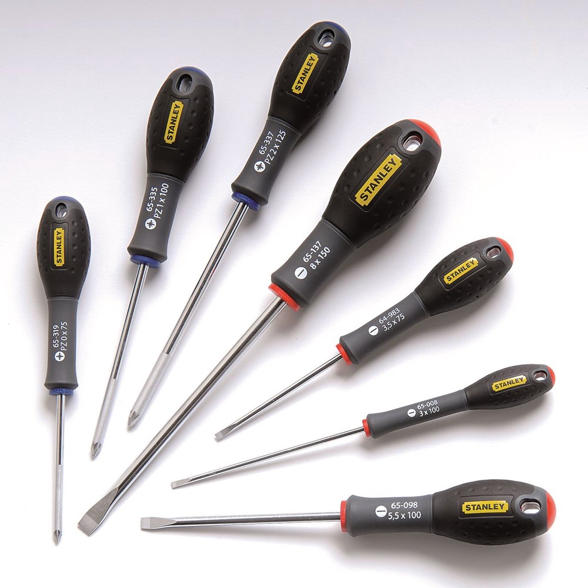 Stanley 7-piece fatmax screwdriver set parallel 3 x 100mm. 3.5 x 75mm standard 5.5 x 100mm. 8 x 150mm pozidriv pz0 x 75mm. pz1 x 100mm pz2 x 125mm - 0-65-425