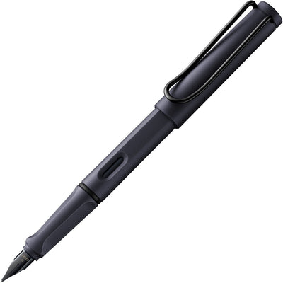 Pluma estilográfica Lamy safari acero negro | agarre ergonómico | plástico asa | punta de acero m | Incluye cartucho de tinta azul T 10 – para diestros.