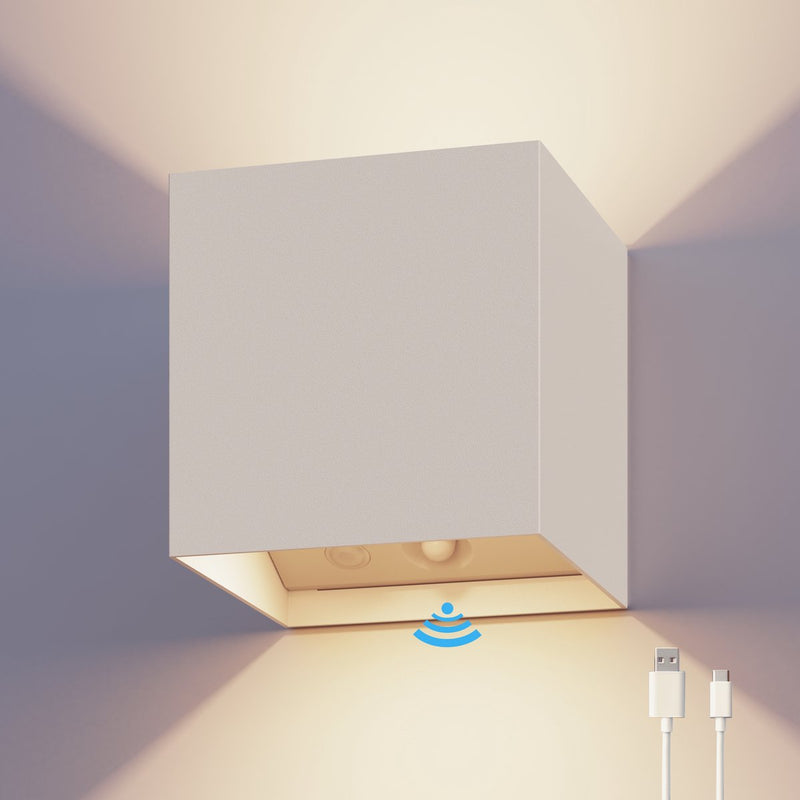 Calex volterra aplique recargable cubo blanco - recargable - iluminación de jardín arriba abajo - luz blanca cálida - para interior y exterior - impermeable - fácil instalación - batería e inalámbrico - sensor de movimiento