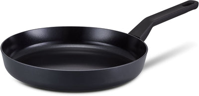 Brabantia onice nella padella. ø 28cm - 100% pfas free - adatto per induzione - alluminio leggero riciclato al 100% - manico ergonomico resistente al calore - rivestimento ceramico - doppio rivestimento antiaderente - nero