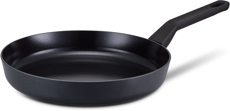 Brabantia onyx r ns koekenpan. ø 24cm – 100% pfas vrij – inductie geschikt- 100% gerecycled lichtgewicht aluminium- hitte werende ergonomische greep- keramische coating – anti aanbaklaag – zwart