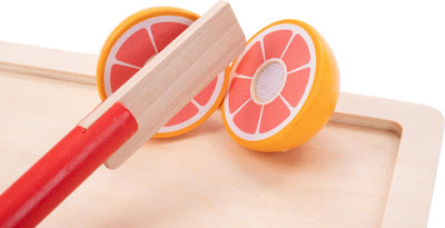 Juego de corte de frutas de madera.