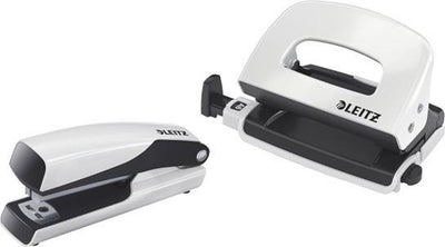 Set mini cucitrice e perforatrice in metallo Leitz nexxt - pinza fino a 10 fogli - punti metallici inclusi - bianco - ideale per ufficio domestico, lavoro domestico
