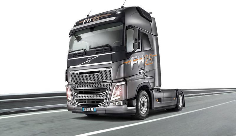 Italeri 3940 - volvo fh16 giramondo xl - 1:24