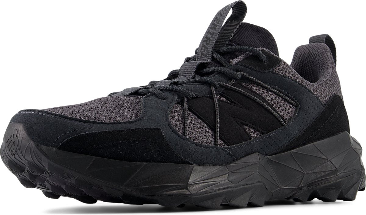 Scarpe sportive da uomo New Balance Tektrel - nere