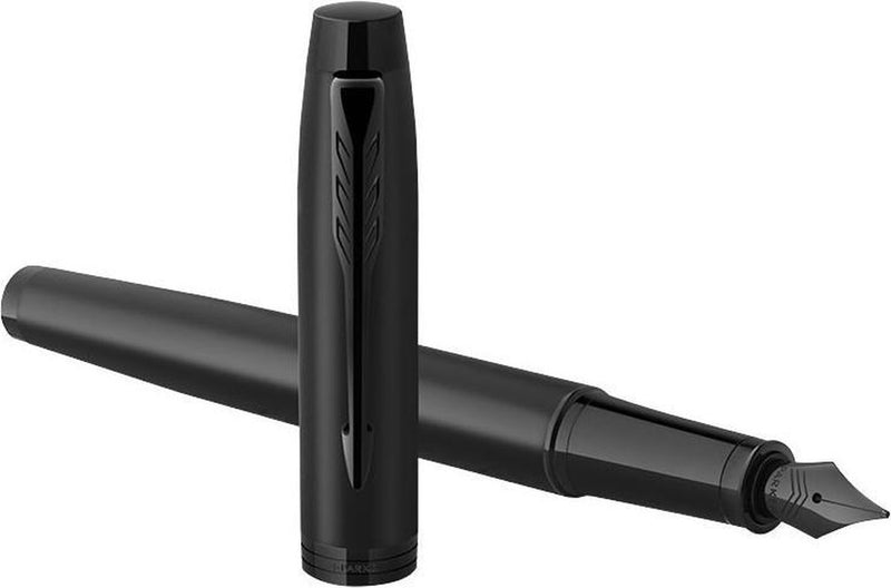 Penna stilografica Parker im - punta fine - cartuccia d'inchiostro blu - nero opaco con dettagli neri - incl. confezione regalo