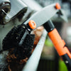 Fiskars quikfit dakgootborstel - dakgootreiniger voor telescopische steel - schraper en borstel