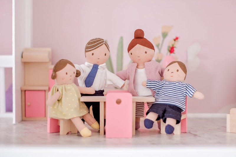 Piccola famiglia di bambole Bonikka.