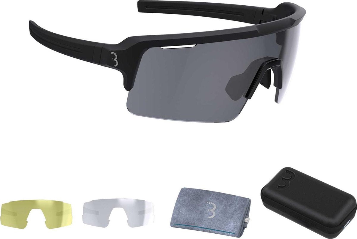 Bbb cycling cycling glasses men's and women's fuse - bicycle sunglasses with large toric lens for 100% UV protection - anti-fog sports glasses with 3 lightweight lenses and glasses case - matte black smoke - bsg-65