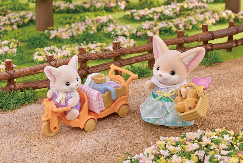 Sylvanian Families 5698 set da picnic set da gioco per bambini con la sorella della volpe del deserto - 2 personaggi da gioco