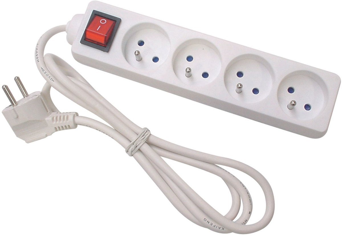 Multipresa Perel con interruttore, 4 prese con pin di terra (tipo e), cavo 1,5 m, 3g1,5, uso interno, bianco