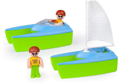 Barcos de juguete Lena velero y barco deportivo multicolor para niños.