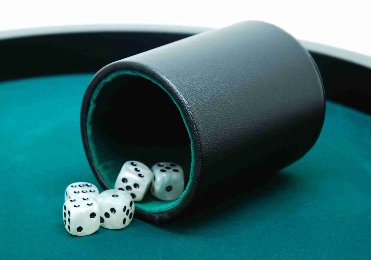Hot games dados pro negro cuero artificial 10x8cm..